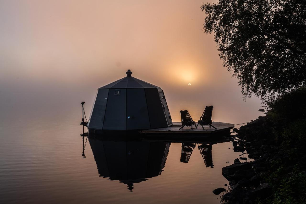 Aurora Igloo With Private Hot Tub By Invisible Forest Lodge Rovaniemi Exteriör bild